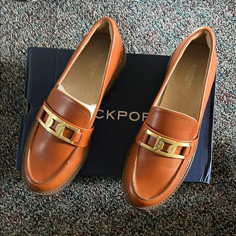 Rockport Tan and Gold Loafers with Elegant Design - Picture 1 of 5